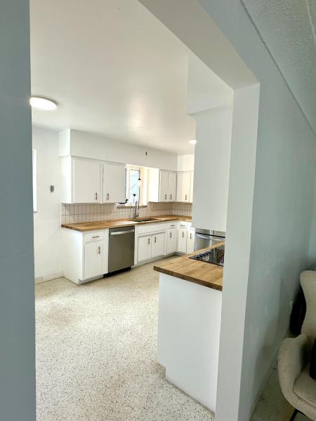  Single Family Homes Photo 11:  Pompano Beach,  FL 33064