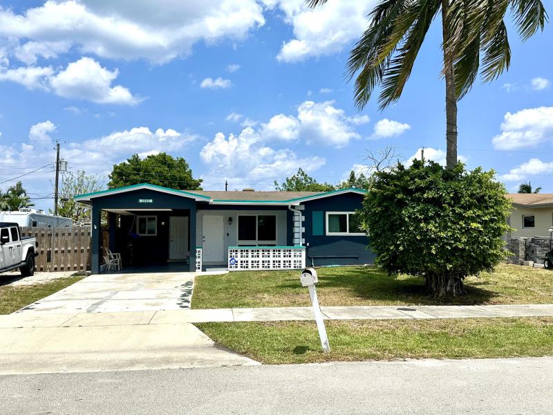  Single Family Homes Photo 3:  Pompano Beach,  FL 33064