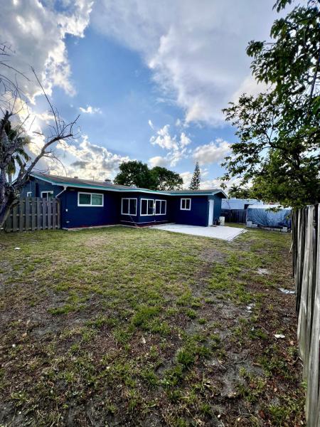  Single Family Homes Photo 6:  Pompano Beach,  FL 33064