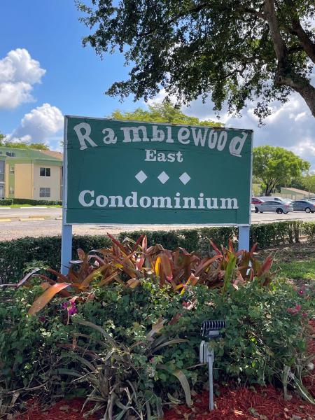  Condo & Townhome Photos