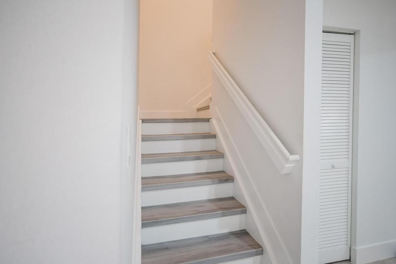  Condo & Townhome Photos