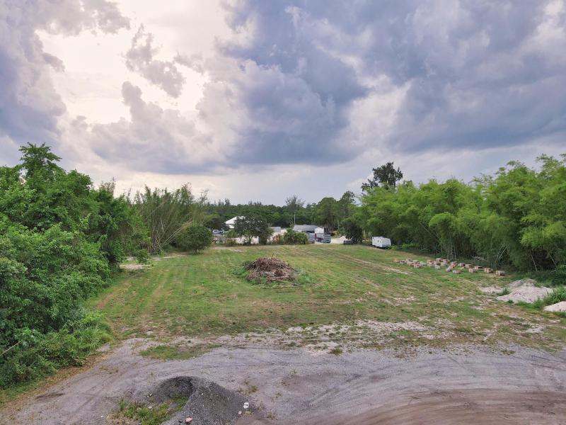  Commercial & Industrial Land Images 