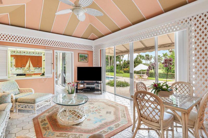  Single Family Homes Photo 13:  Jupiter Island,  FL 33455