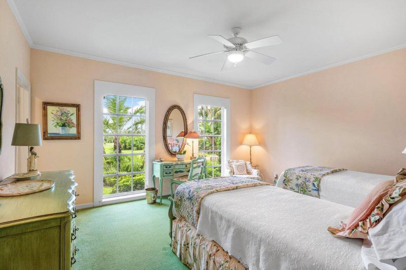  Single Family Homes Photo 18:  Jupiter Island,  FL 33455