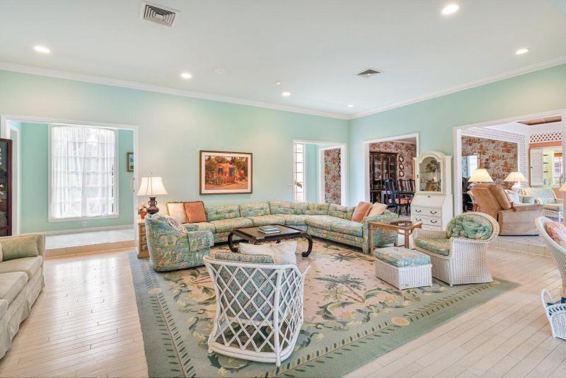  Single Family Homes Photo 9:  Jupiter Island,  FL 33455
