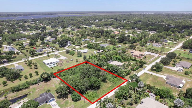  Commercial & Industrial Land Images 