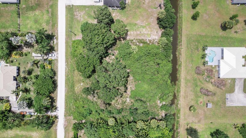  Commercial & Industrial Land Images 