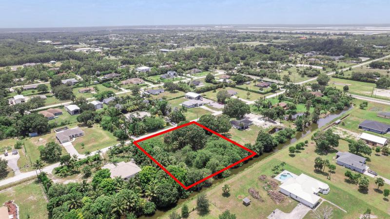  Commercial & Industrial Land Images 