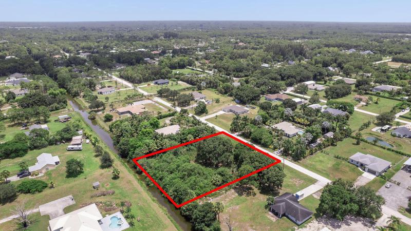  Commercial & Industrial Land Images 