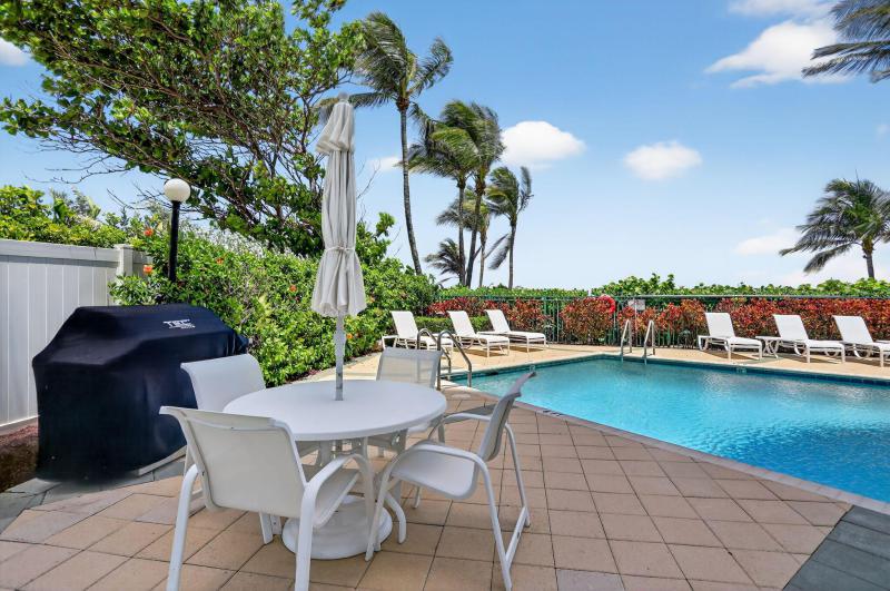  Condo & Townhome Photos