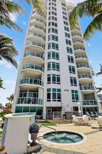  Condo & Townhome Photos