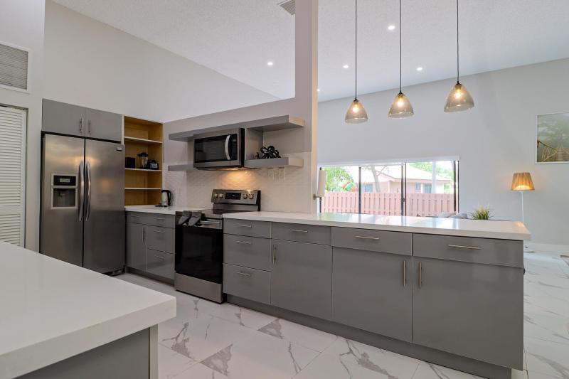  Condo & Townhome Photos