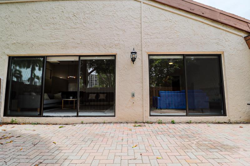  Condo & Townhome Photos