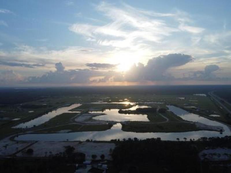  Commercial & Industrial Land Images 