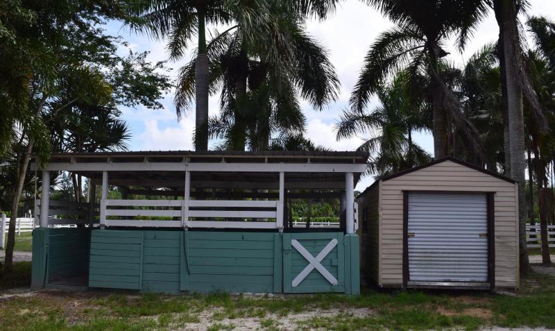  Commercial & Industrial Land Images 