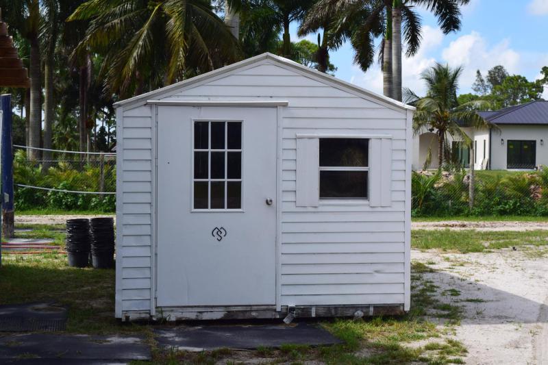  Commercial & Industrial Land Images 