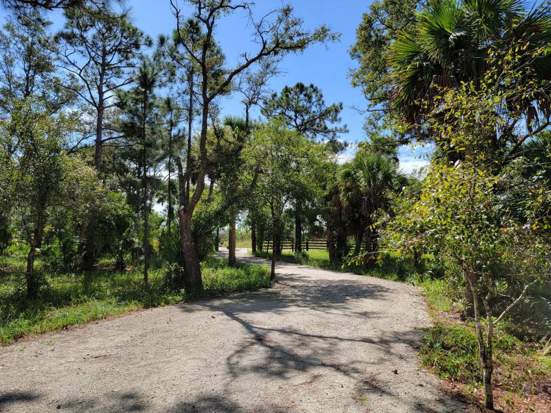  Commercial & Industrial Land Images 