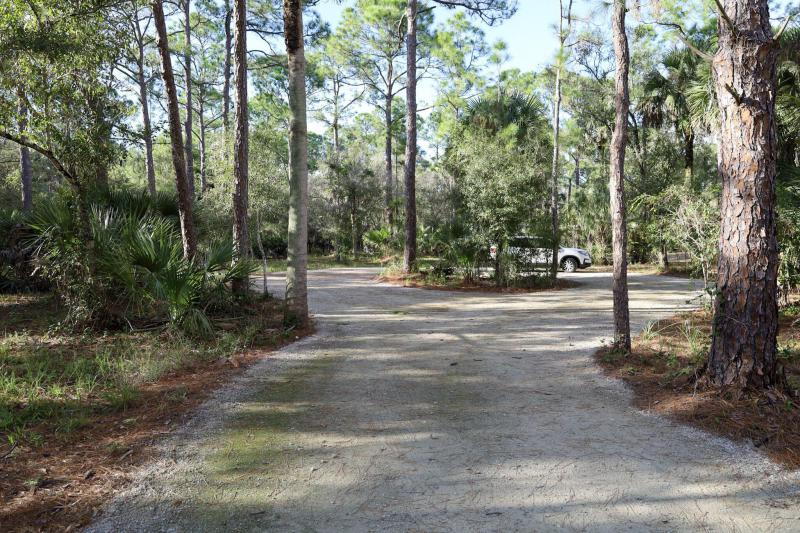  Commercial & Industrial Land Images 