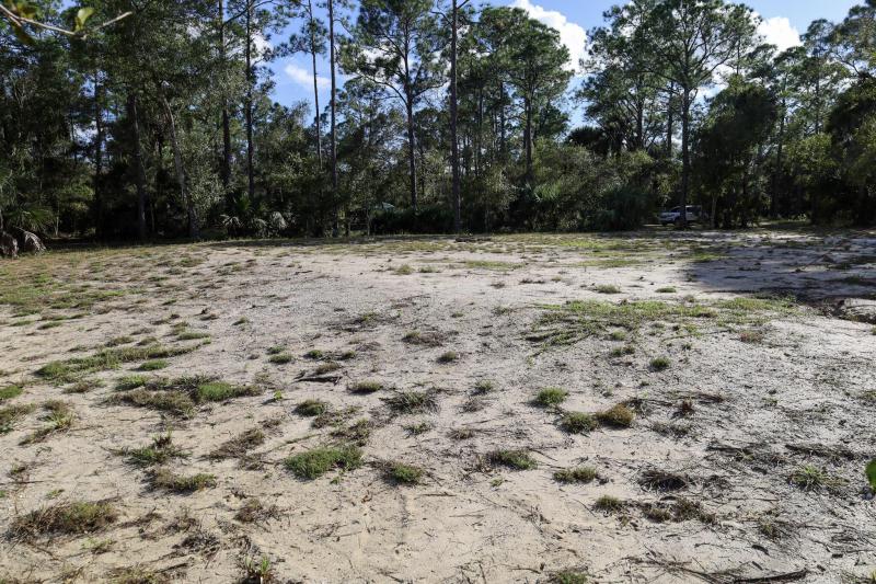  Commercial & Industrial Land Images 