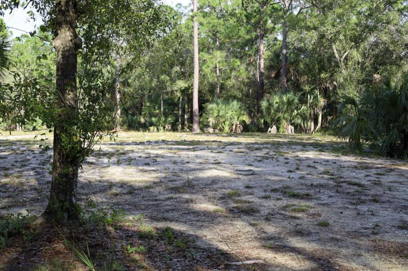  Commercial & Industrial Land Images 