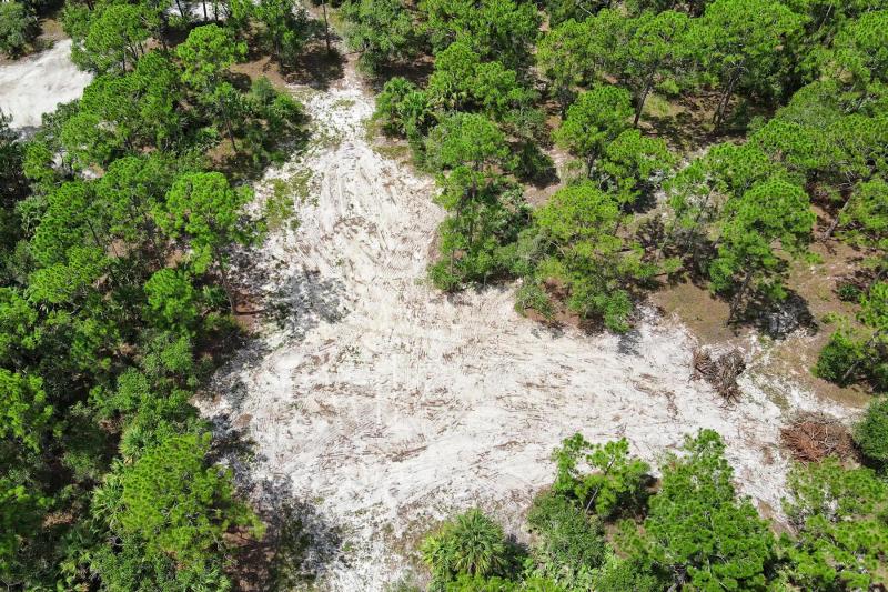  Commercial & Industrial Land Images 