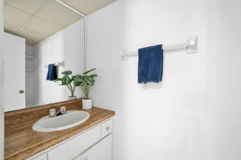  Condo & Townhome Photos