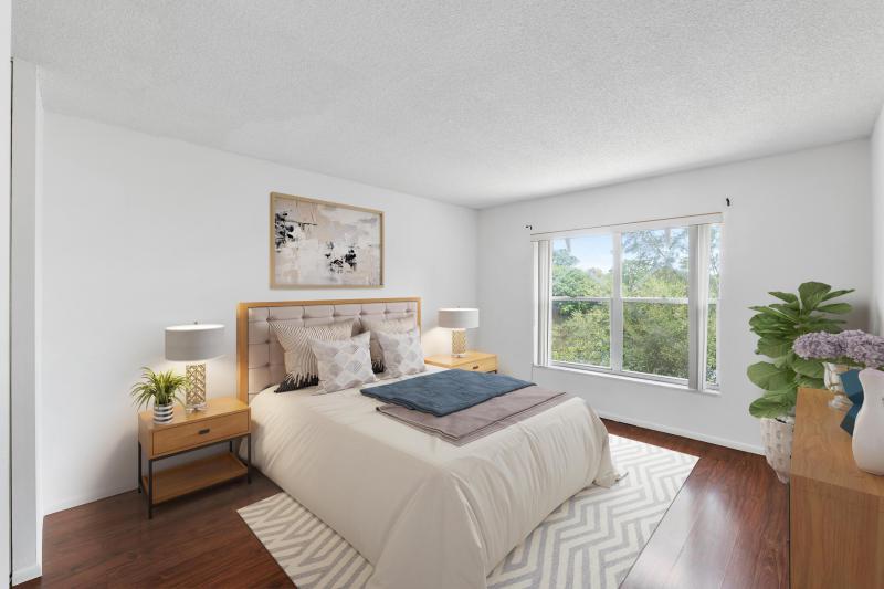  Condo & Townhome Photos