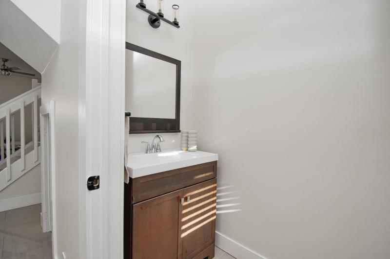  Condo & Townhome Photos