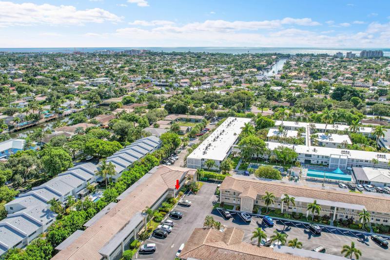  Condo & Townhome Photos
