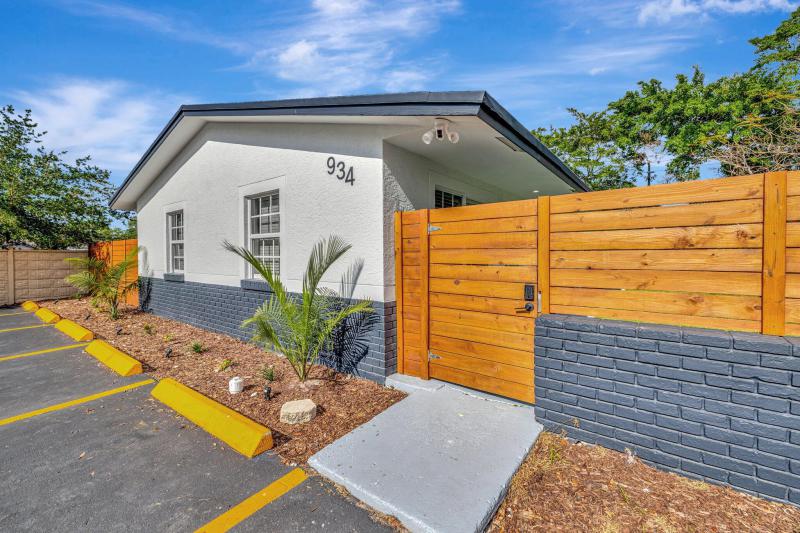 Duplex, Triplex and Fourplex Images