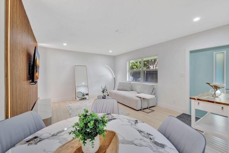 Duplex, Triplex and Fourplex Images