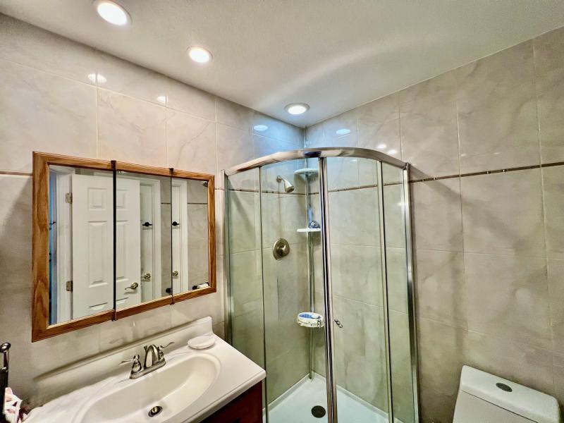  Condo & Townhome Photos