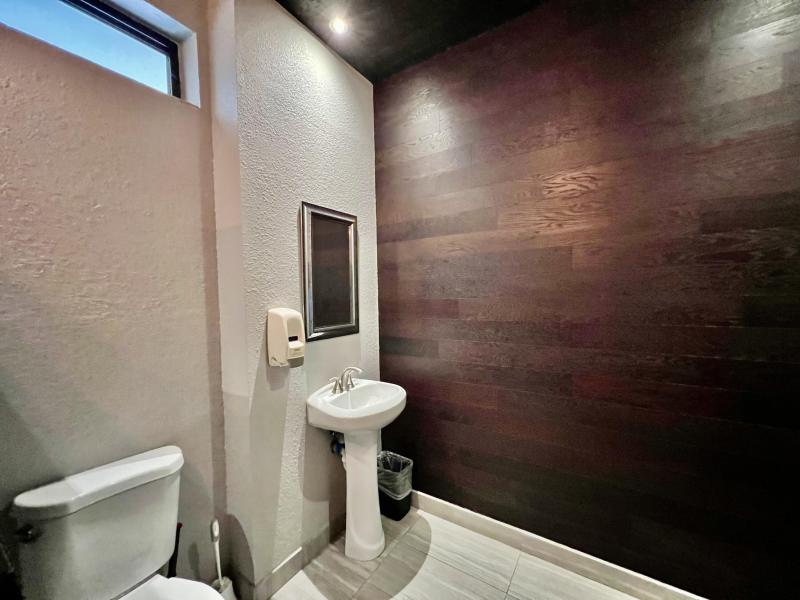  Condo & Townhome Photos