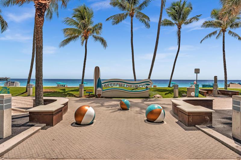  Single Family Homes Photo 51:  Deerfield Beach,  FL 33441