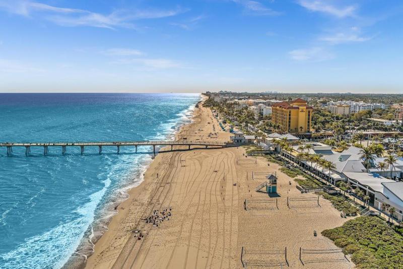  Single Family Homes Photo 53:  Deerfield Beach,  FL 33441