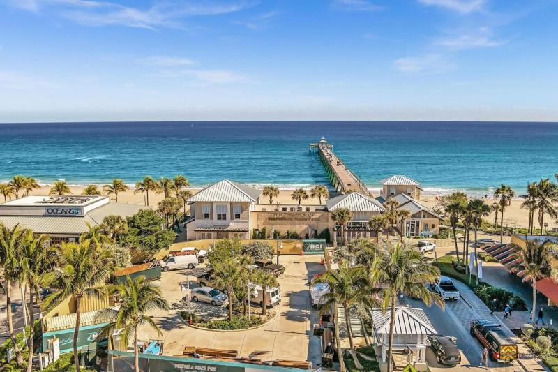  Single Family Homes Photo 54:  Deerfield Beach,  FL 33441