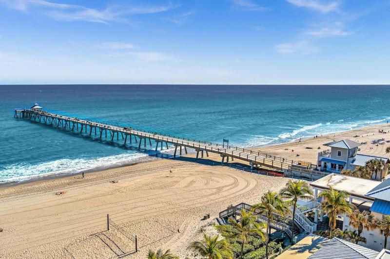  Single Family Homes Photo 60:  Deerfield Beach,  FL 33441