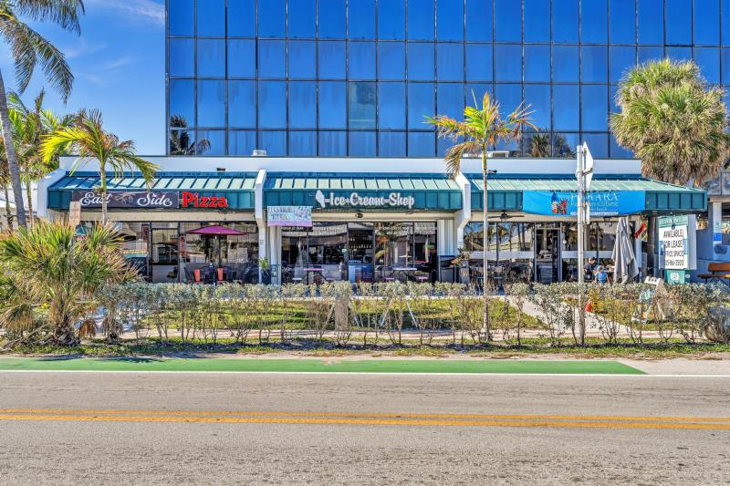  Single Family Homes Photo 67:  Deerfield Beach,  FL 33441