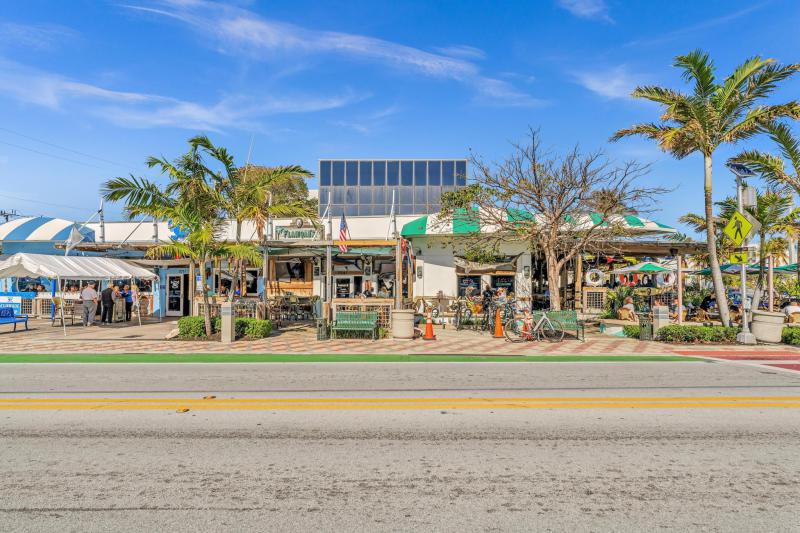  Single Family Homes Photo 68:  Deerfield Beach,  FL 33441