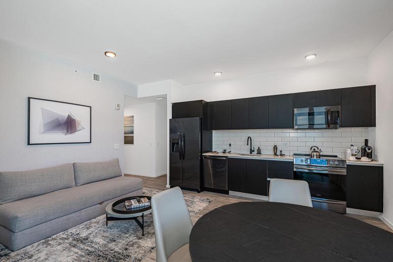  Condo & Townhome Photos