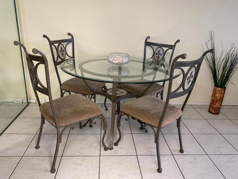  Condo & Townhome Photos
