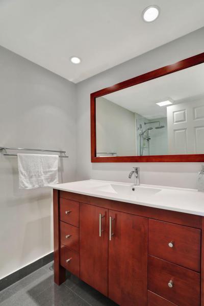  Condo & Townhome Photos