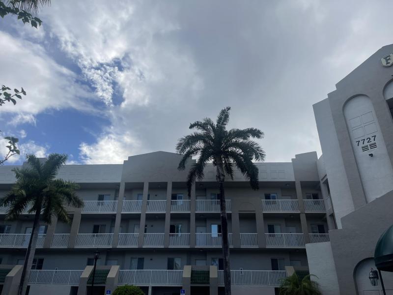  Condo & Townhome Photos