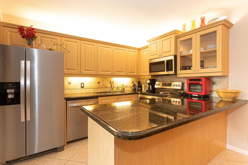  Condo & Townhome Photos