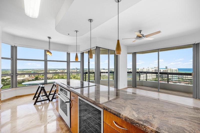  Condo & Townhome Photos