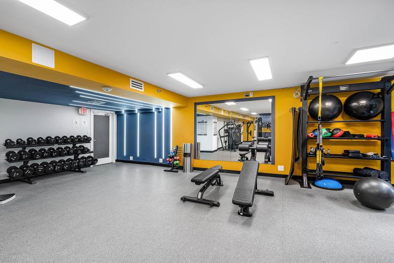  Condo & Townhome Photos