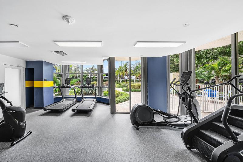  Condo & Townhome Photos