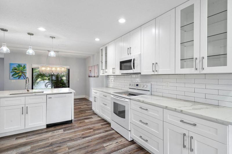  Condo & Townhome Photos