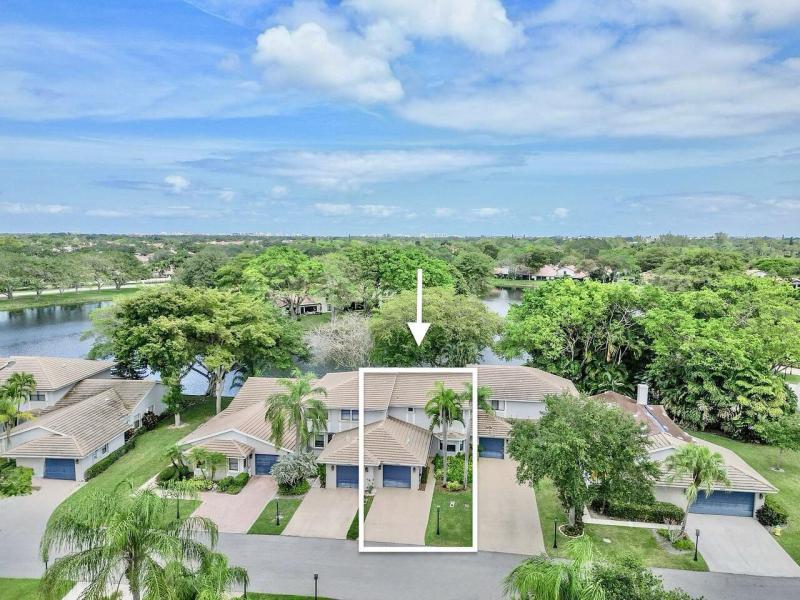  Condo & Townhome Photos