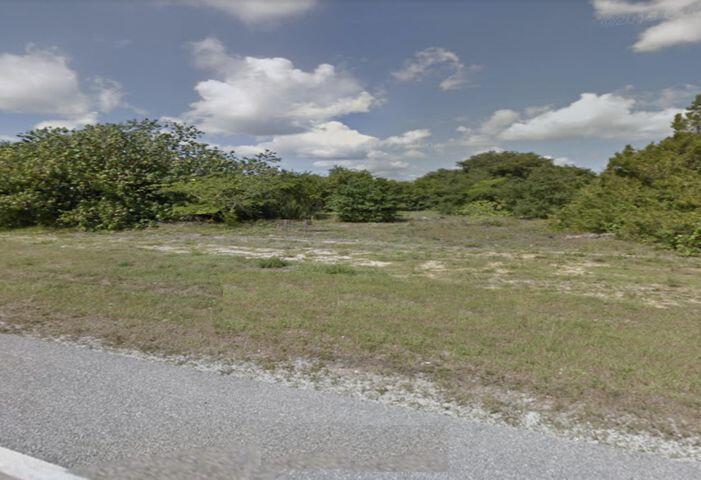  Commercial & Industrial Land Images 